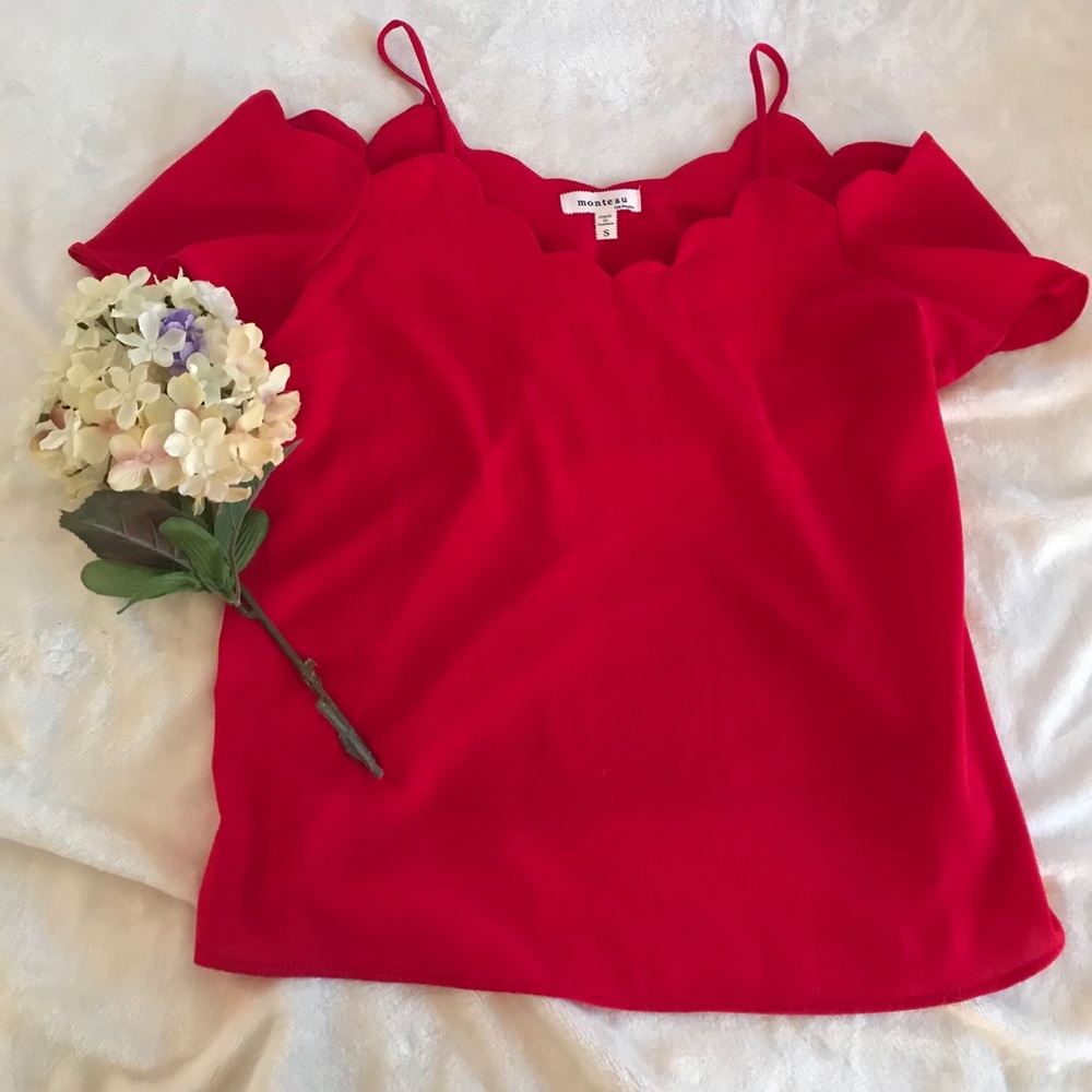 Monteau Cold Shoulder Top